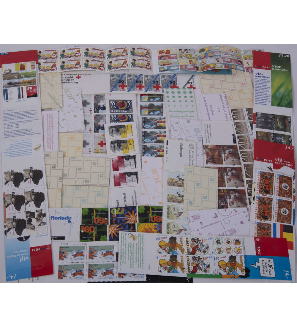 Niederlande - Markenheftchen 44 verschiedene MH aus 22-64 mit Varianten