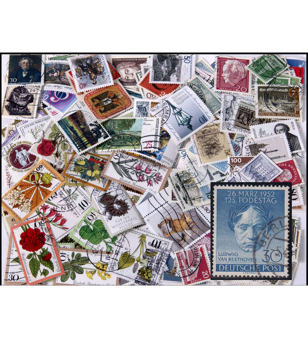 Berlin - Kollektion mit Nr. 87 200 verschiedene Werte gestempelt mit Beethoven