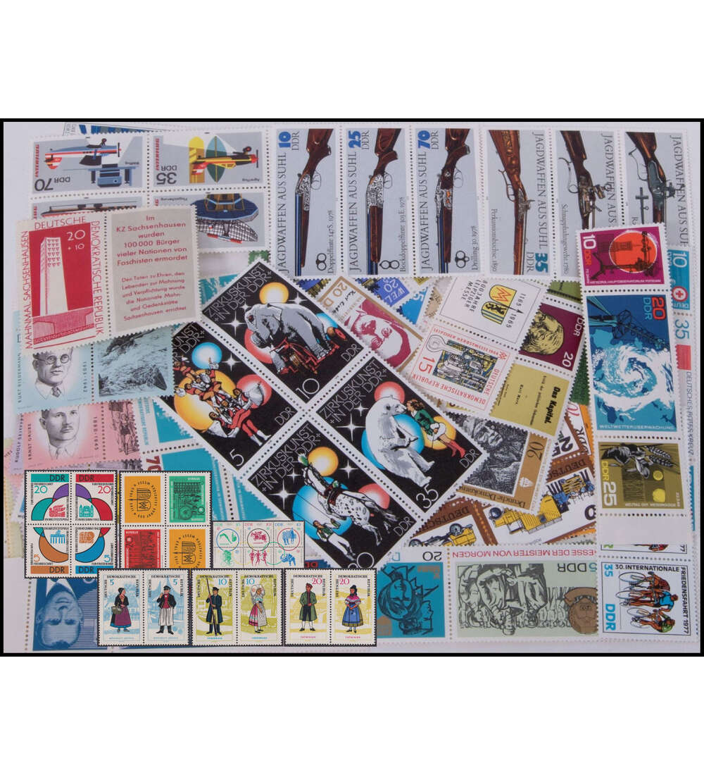 DDR Zusammendruckkollektion 60 ver. postfrisch ZDs mit 1012-13, 1039-44 und 1074-79